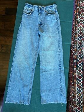 Zara wide leg jeans. 4